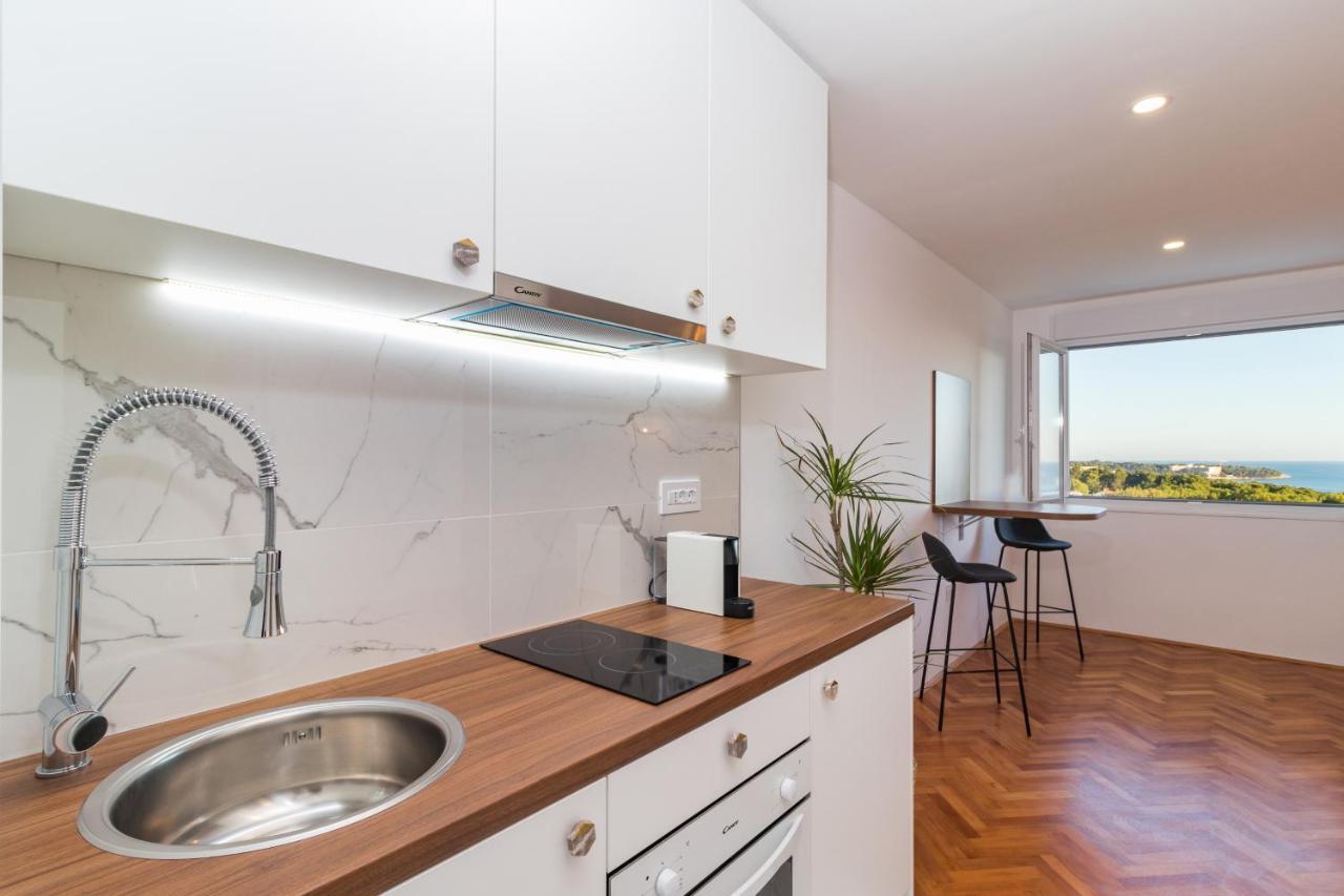 Top Floor Modern Apartment With Incredible Views Pula Buitenkant foto